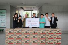 장안구 노래연습장 연합 모임 라면 기부 사진